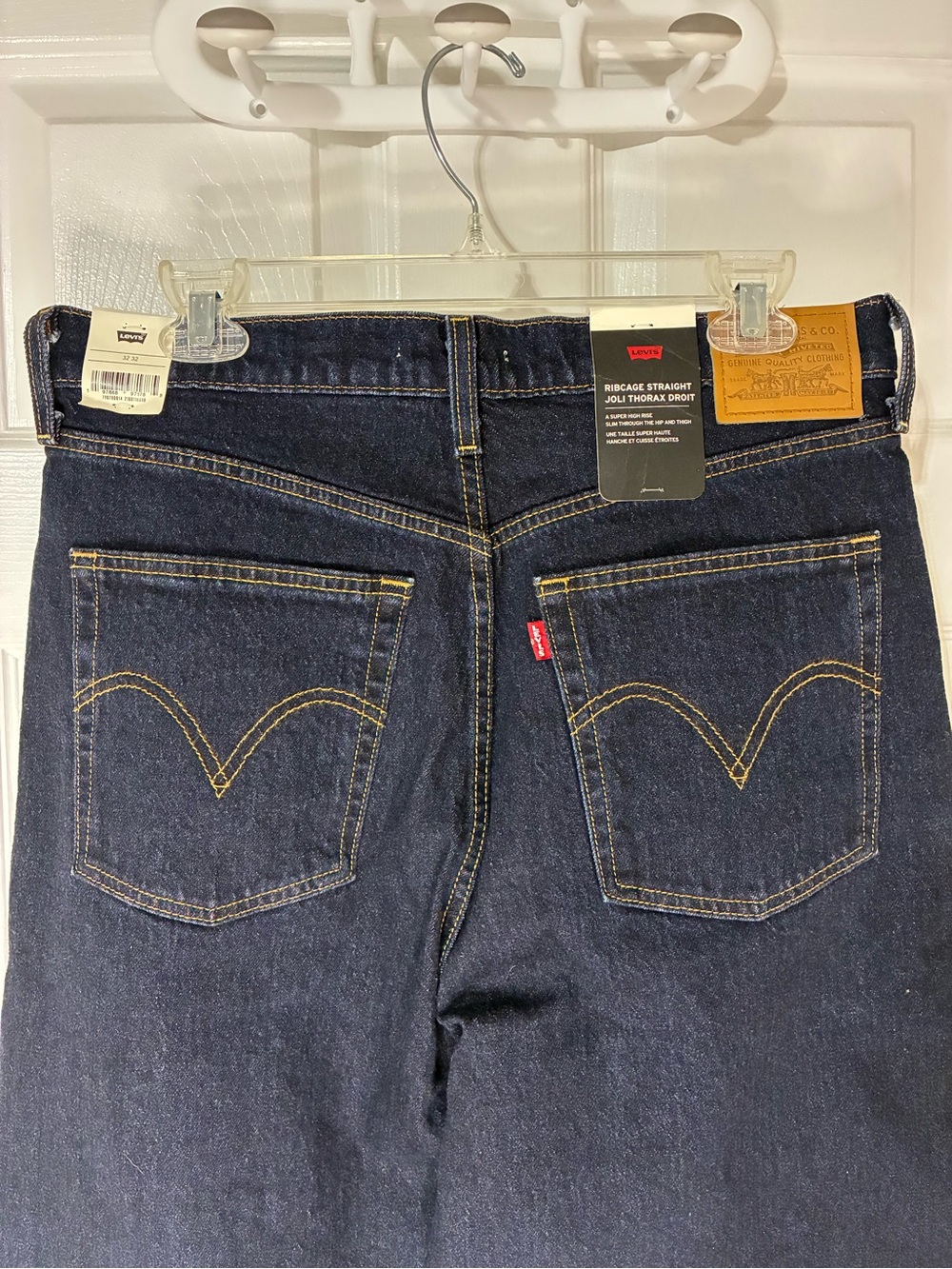 Levi's Women's Dark Indigo Ribcage Straight Leg Jeans - Picture 3 of 5